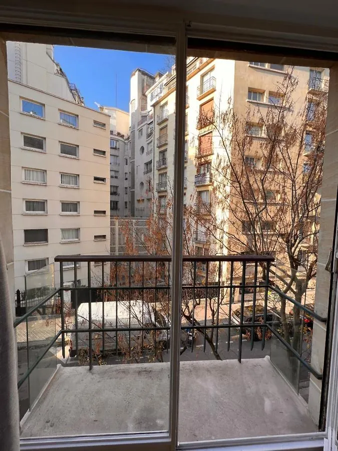 Studio Avenue Foch - Hala Paris Apartment